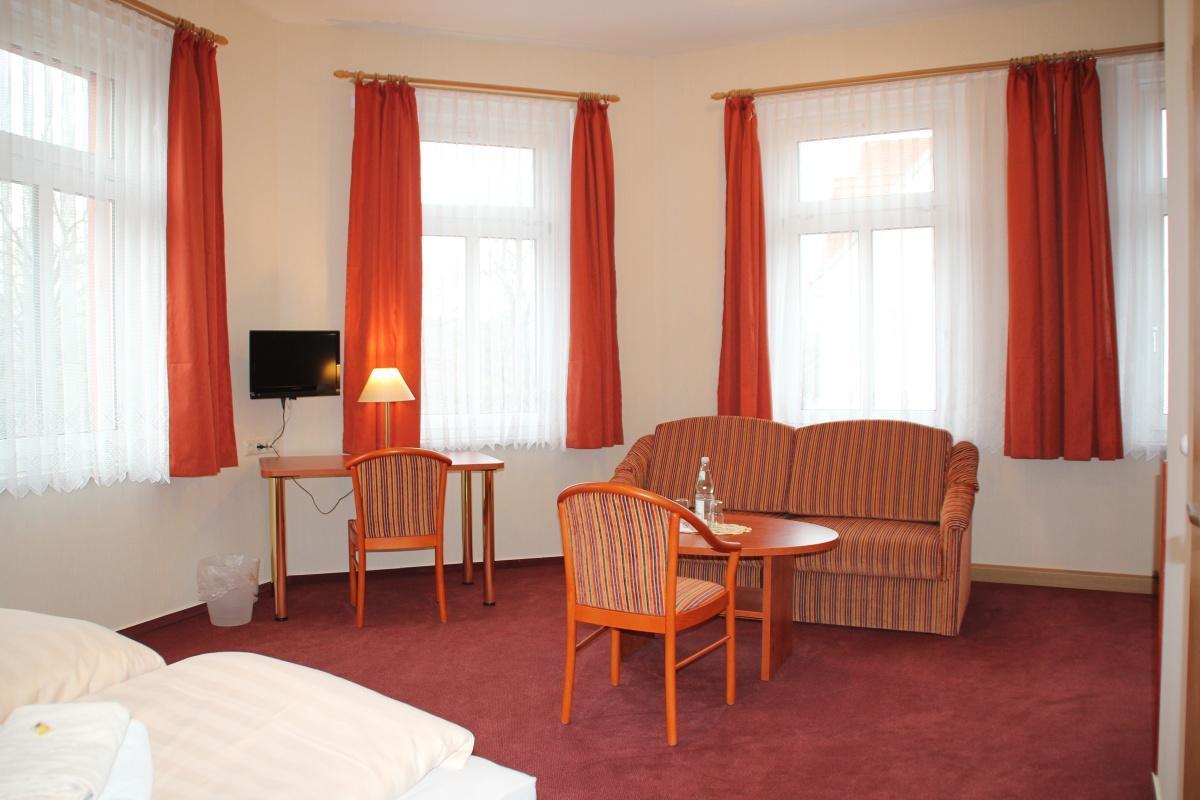 Hotel Thueringer Hof Рудолщат Екстериор снимка