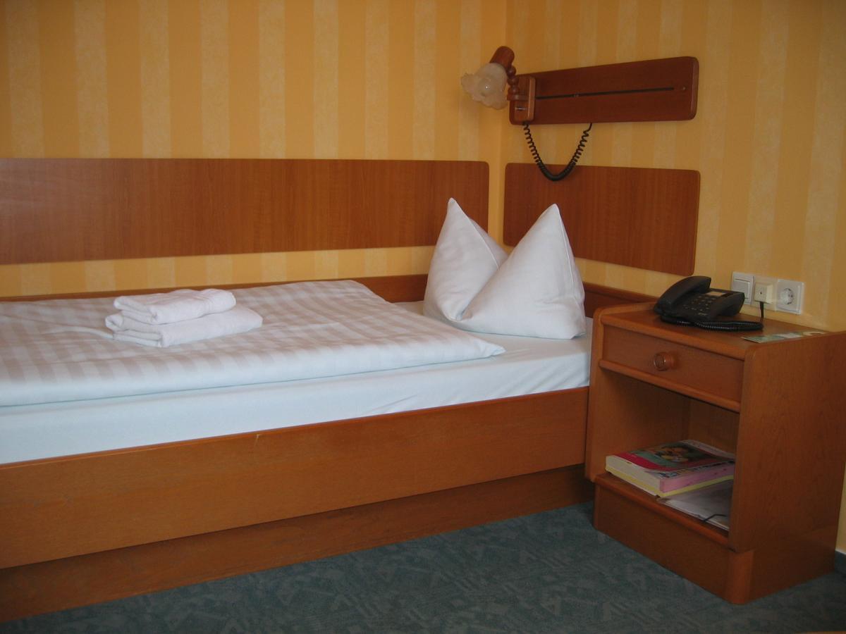 Hotel Thueringer Hof Рудолщат Екстериор снимка
